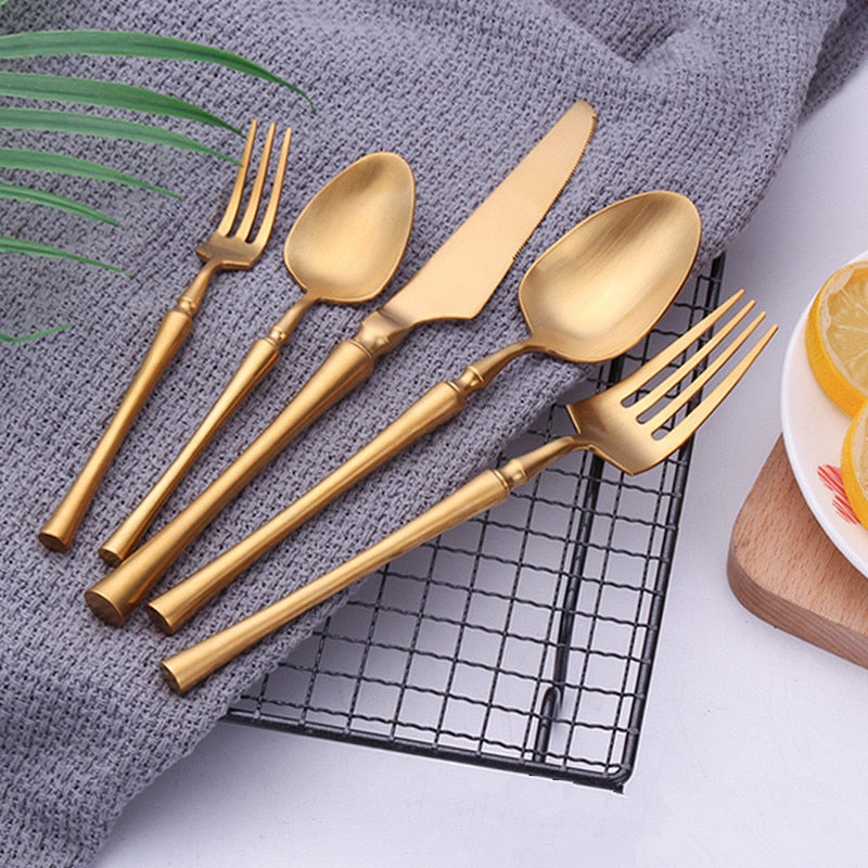 2019 New Gold Cutlery Knives Sets Spoons Forks and Knives 304 Stainless Steel Western