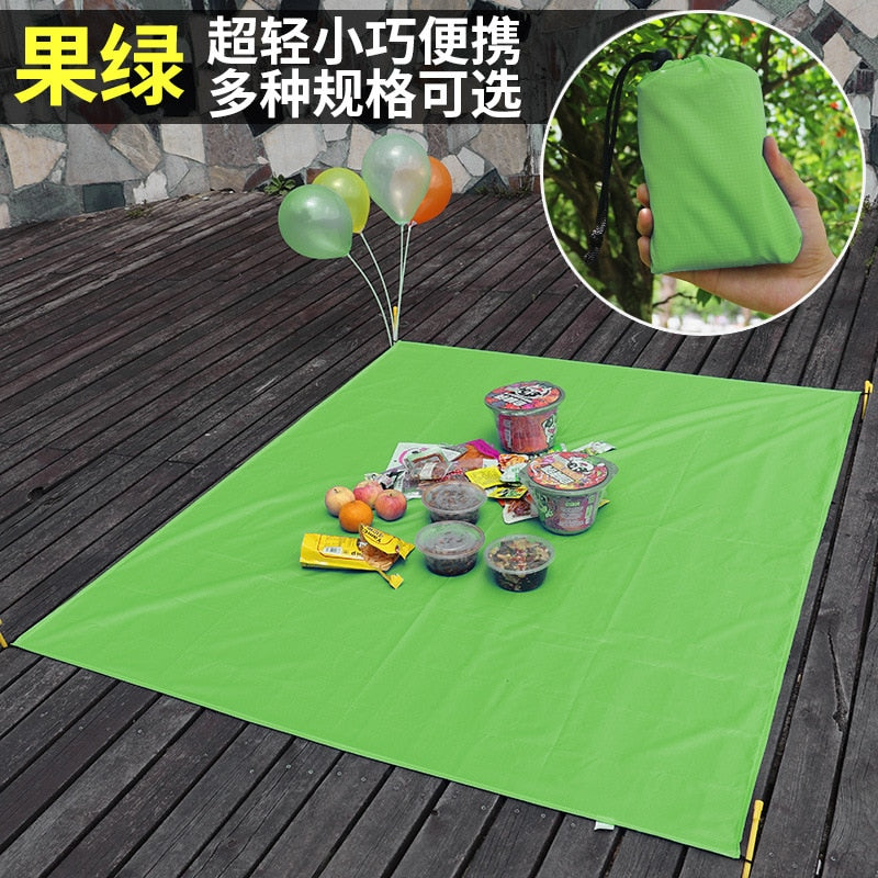 Multifunctional Waterproof Beach Blanket Folding Camping Mat Portable Outdoor Camping Picnic