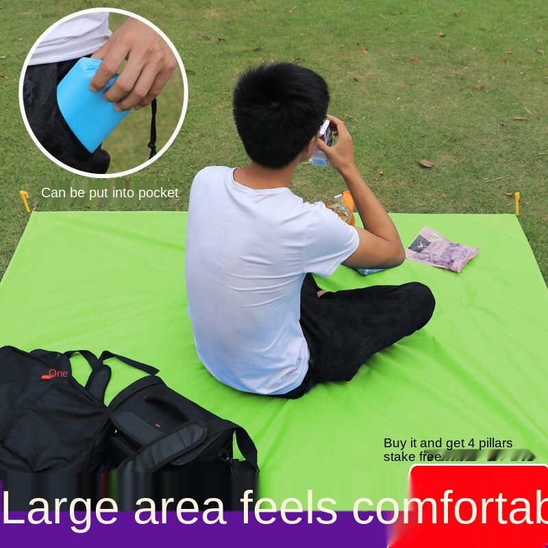 Multifunctional Waterproof Beach Blanket Folding Camping Mat Portable Outdoor Camping Picnic